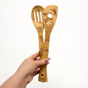 NWOT Hygnn Star Wars themed bamboo kitchen utensils (2 count)